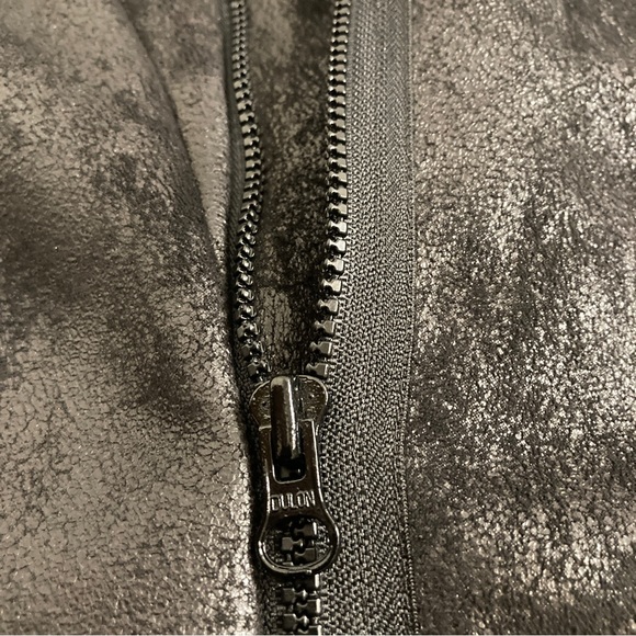 Simply Vera (Vera Wang) Black Faux Suede Jacket With Faux Fur Lining - Size M - Picture 7 of 10